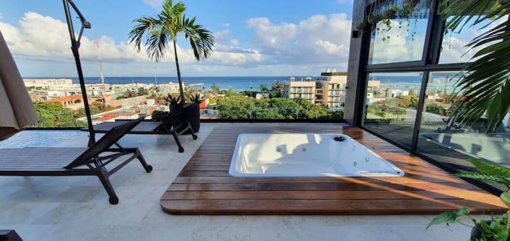 Lujo Recien Construido En Quinta Avenida Apartamento